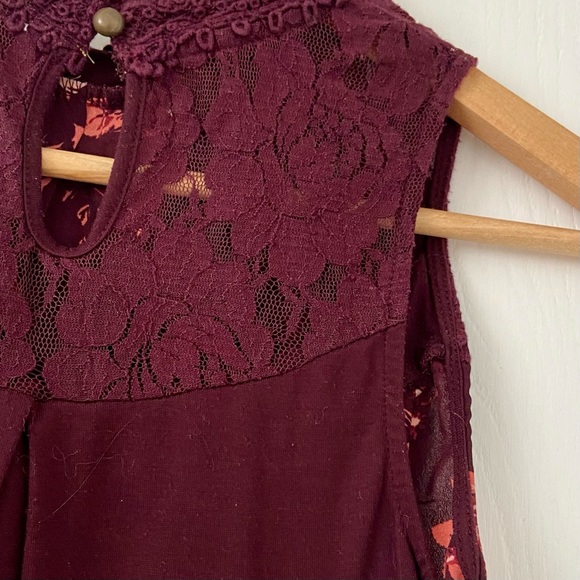 Sleeveless blouse - Picture 6 of 7